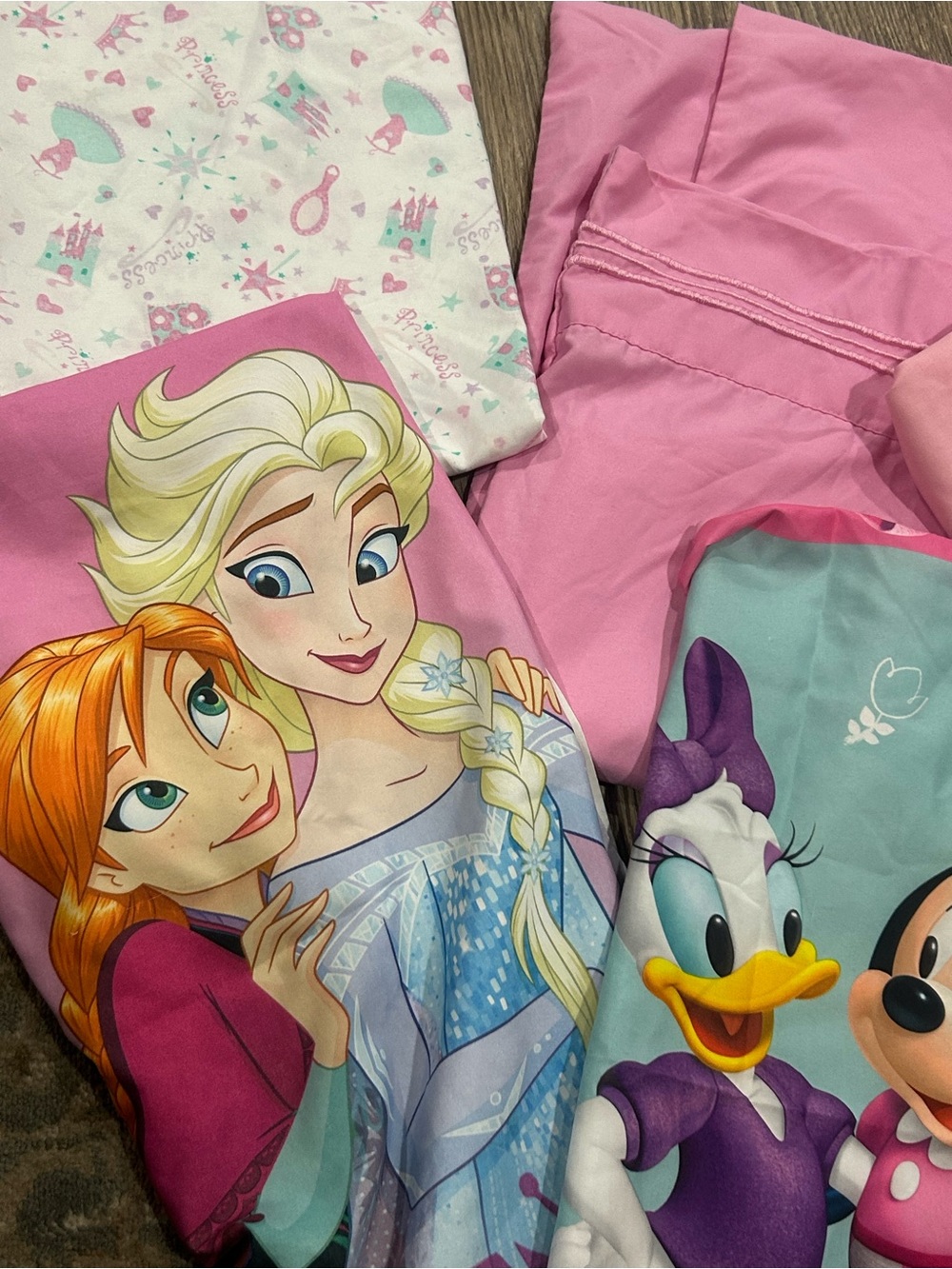Kids pillowcases bundle - Picture 2 of 3